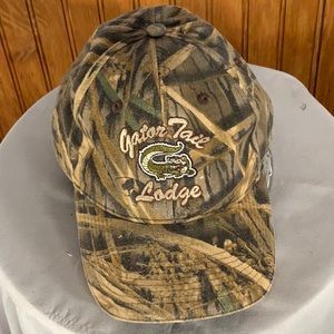 Gator Tail Lodge Camouflage Cap